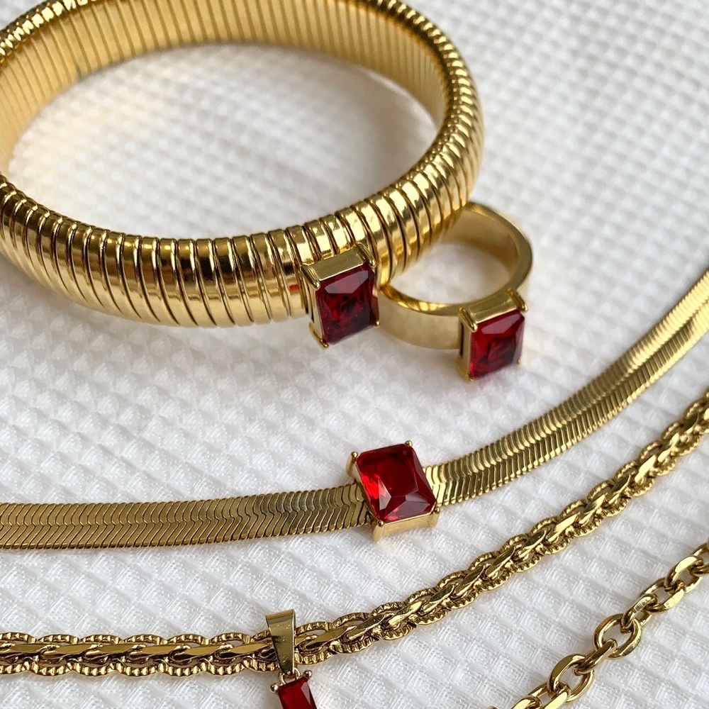 18k Gold Plated Bracelet/Bangle -Ruby🩸 - Picture 5 of 5